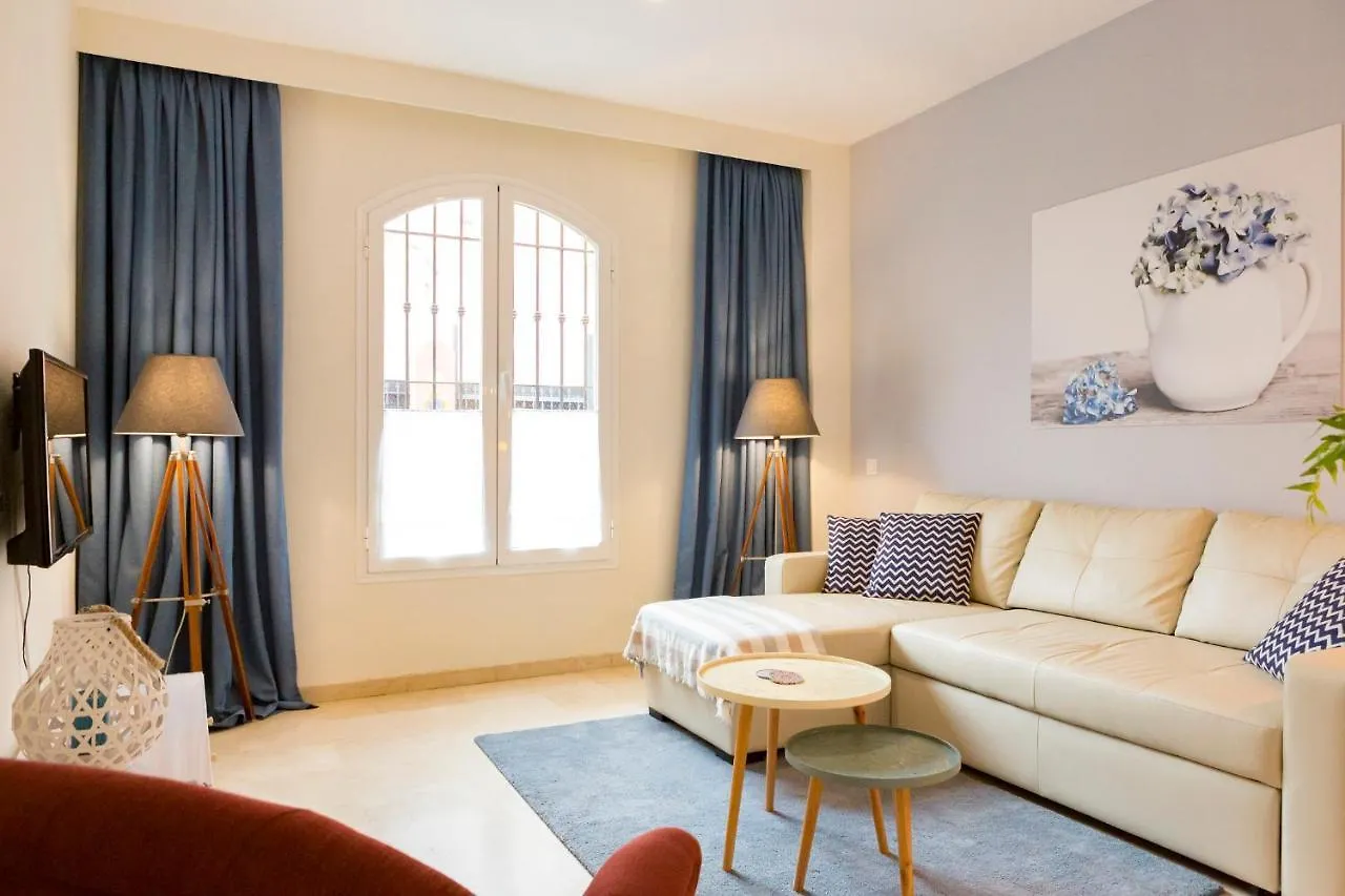 Agua VI & Seasonal Pool By Ele Apartments Malaga
